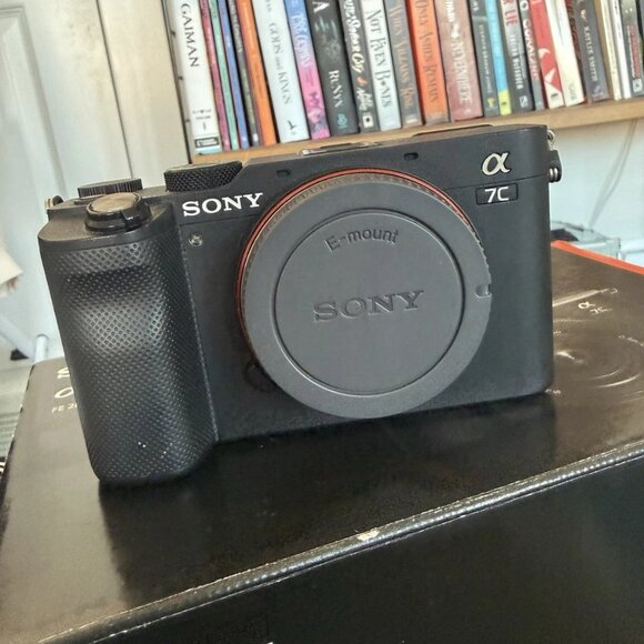 SONY a7c ILCE-7CL Black With Box Body Only - Picture 2 of 8